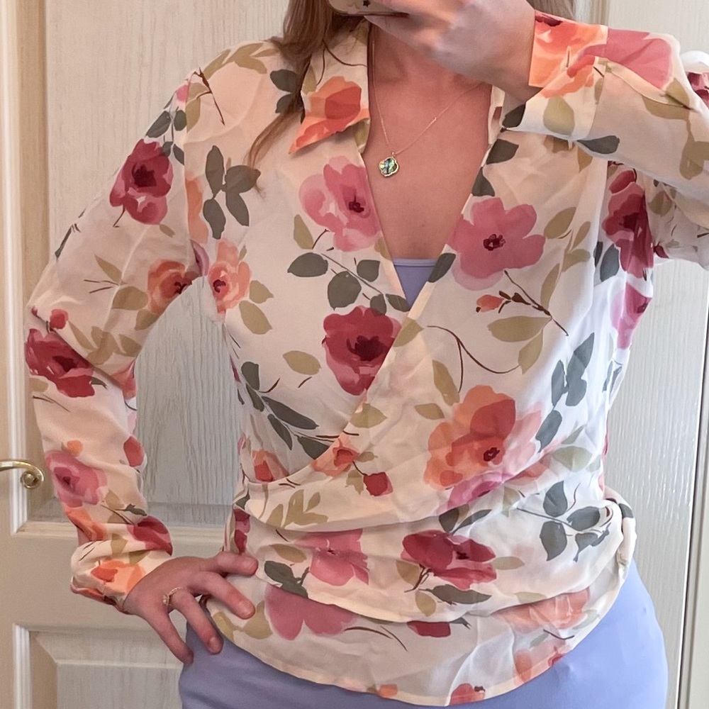 Ann Taylor Vintage 100% Silk Wrap Blouse, Floral Print Shirt, Collared Size 8